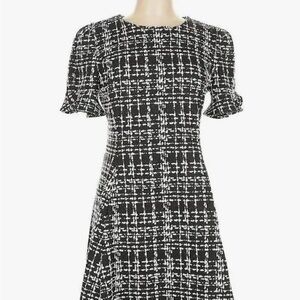 EUC DKNY Short Sleeve Black and White Mini Dress
